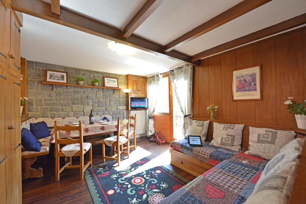 Cervino Valley House Rododendro เบรยล์-แชร์วิเนีย ภายนอก รูปภาพ