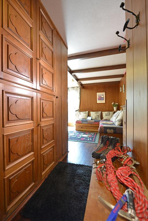 Cervino Valley House Rododendro เบรยล์-แชร์วิเนีย ภายนอก รูปภาพ