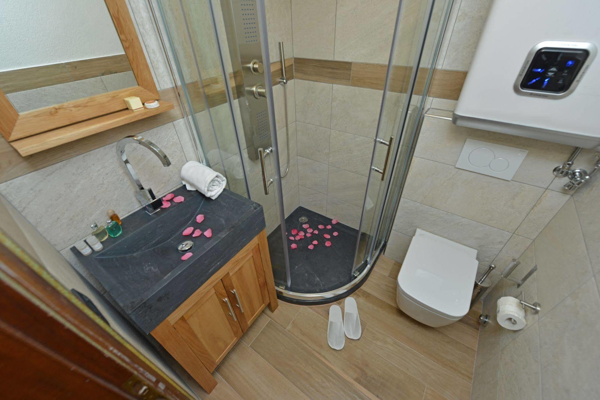 Cervino Valley House Rododendro เบรยล์-แชร์วิเนีย ภายนอก รูปภาพ